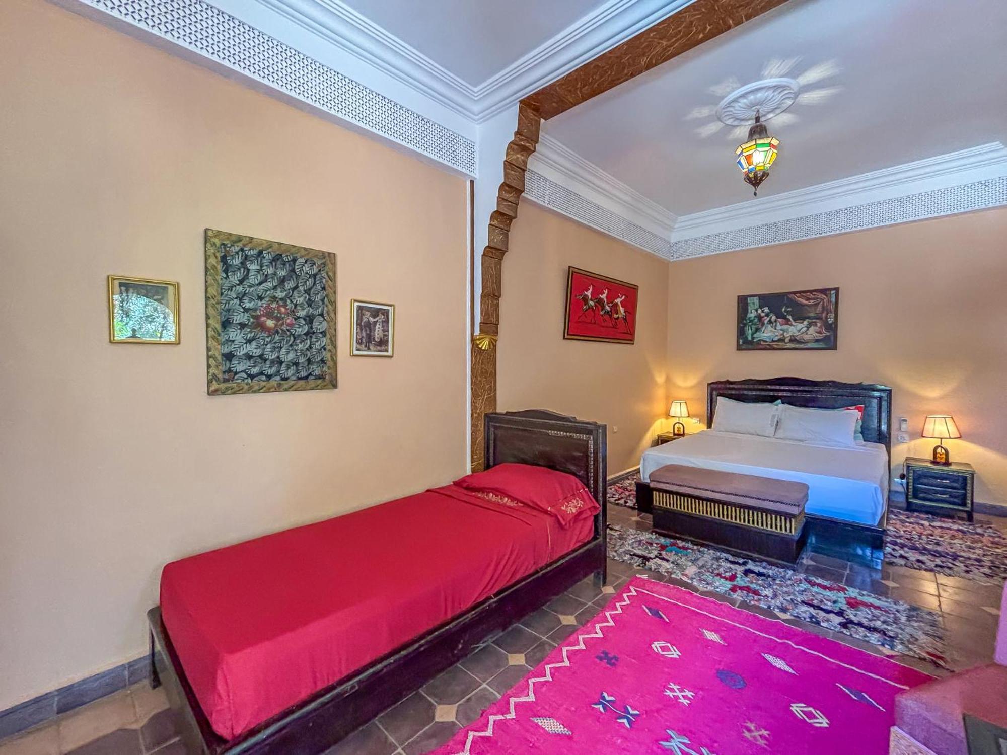 Bed and Breakfast Le Bleu House Sidi Abdallah Ghiat Exterior foto